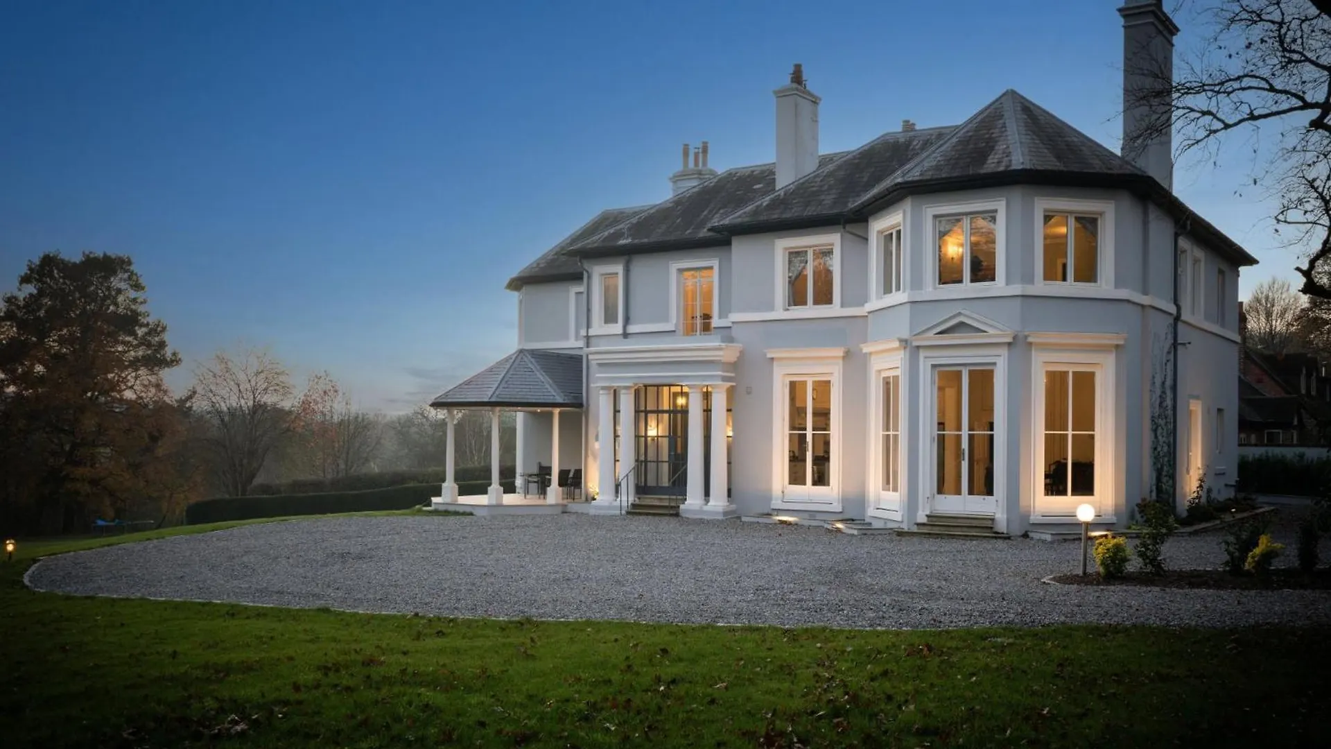 Huntsland House Bed & Breakfast Burstow United Kingdom